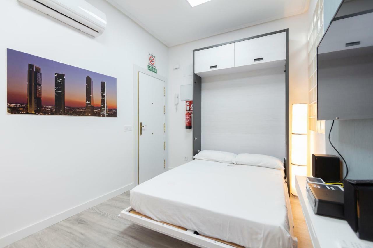 Plaza Mayor Apartment Madrid Exterior photo