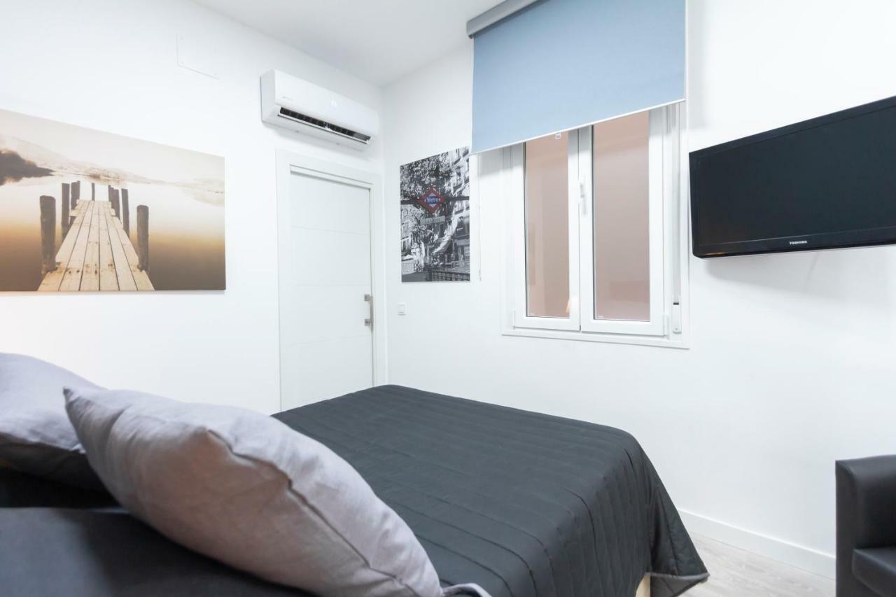 Plaza Mayor Apartment Madrid Exterior photo