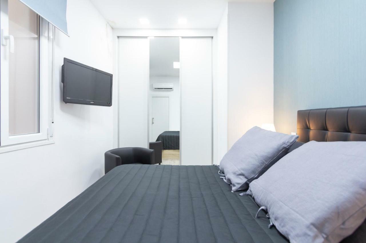 Plaza Mayor Apartment Madrid Exterior photo